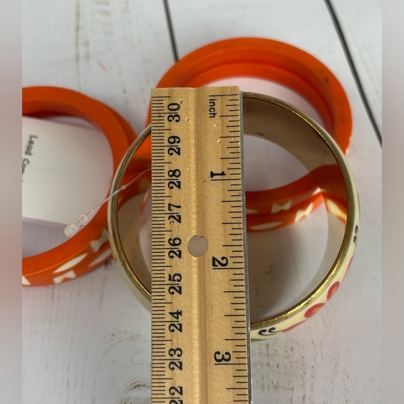 Carved Painted Wooden Bangle Bracelets Set Of 5 Orange Boho Floral Festival - Picture 5 of 5